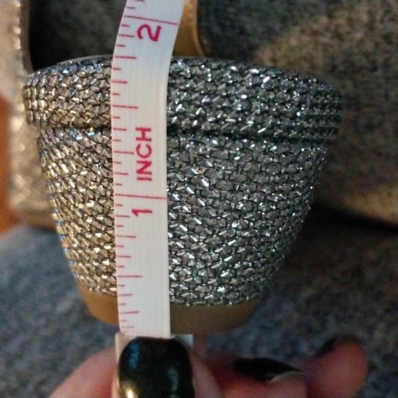 Anne Klein Women's Size 6 Metallic Silver Helissa Embellished Slingback Sandals - Picture 7 of 10